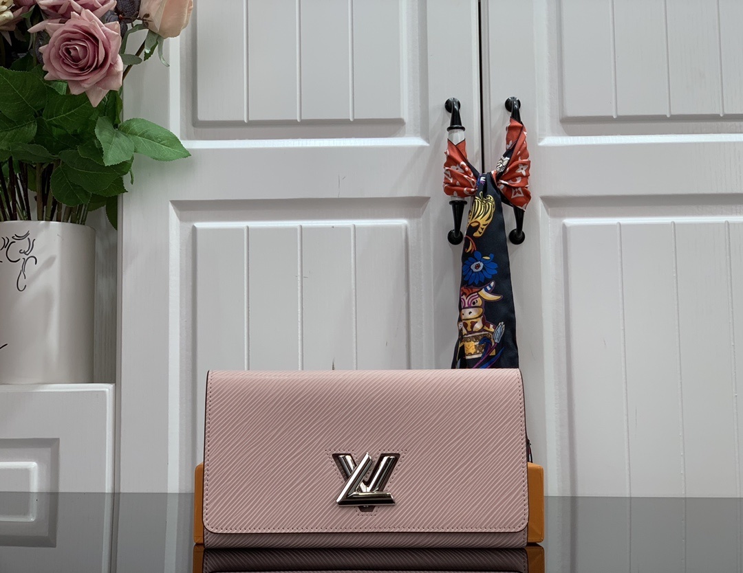 LV TWIST wallet M68309 