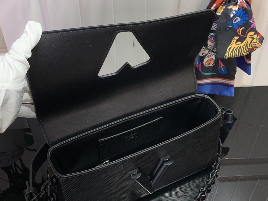 LV TWIST WEST m25236