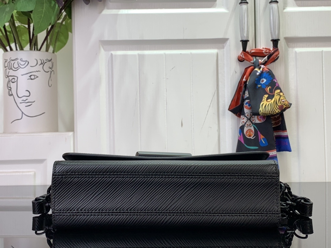 LV TWIST WEST m25236