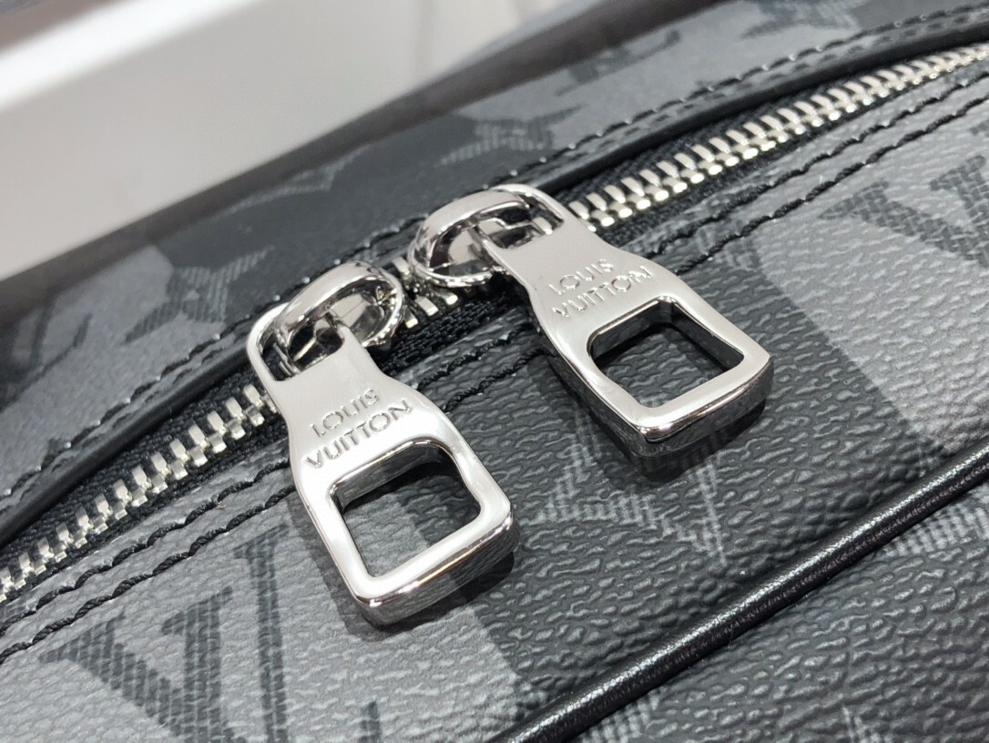 LV UTILITY BACKPACK M45962