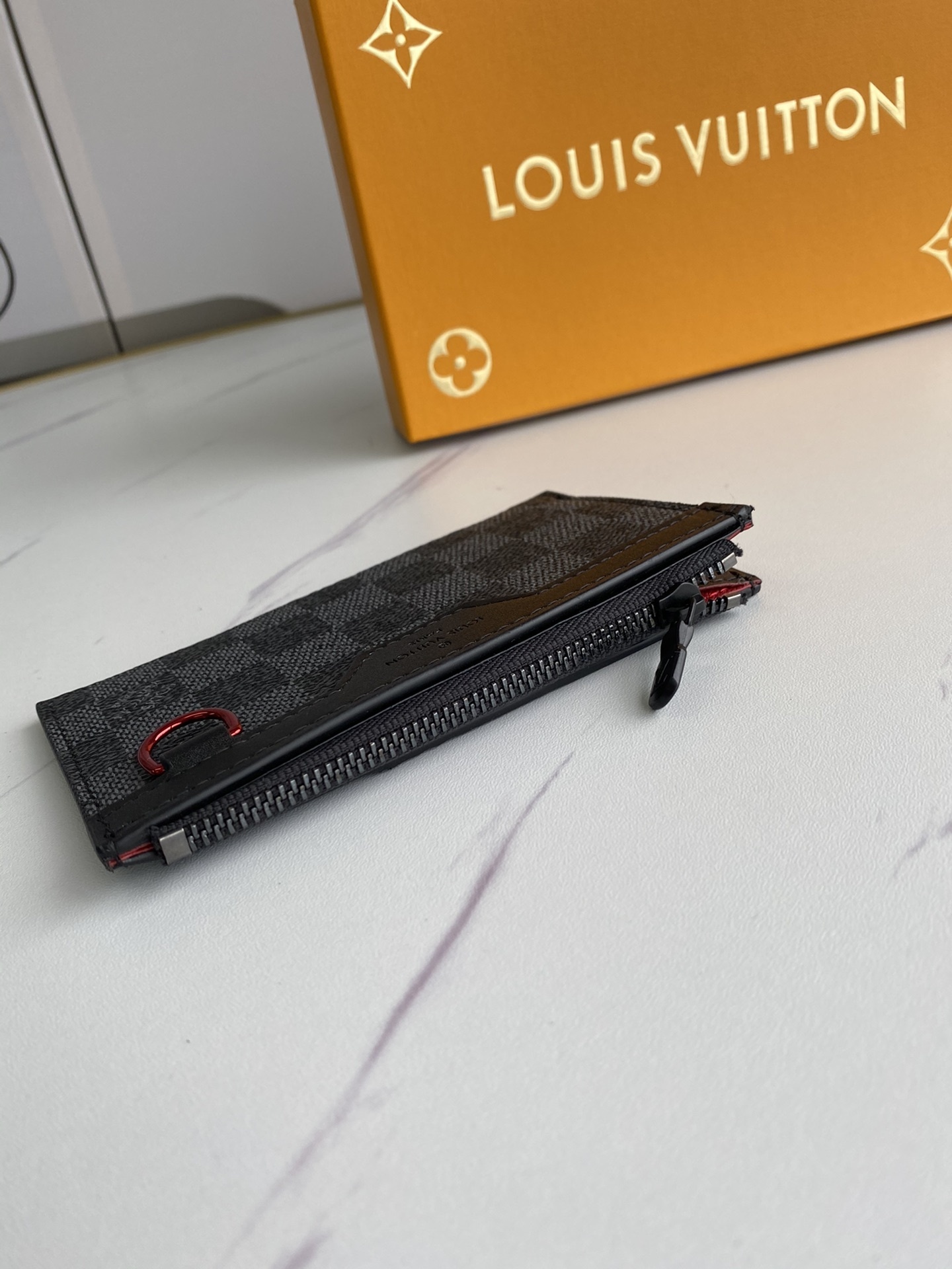 LV UTILITY COIN HOLDER N60354