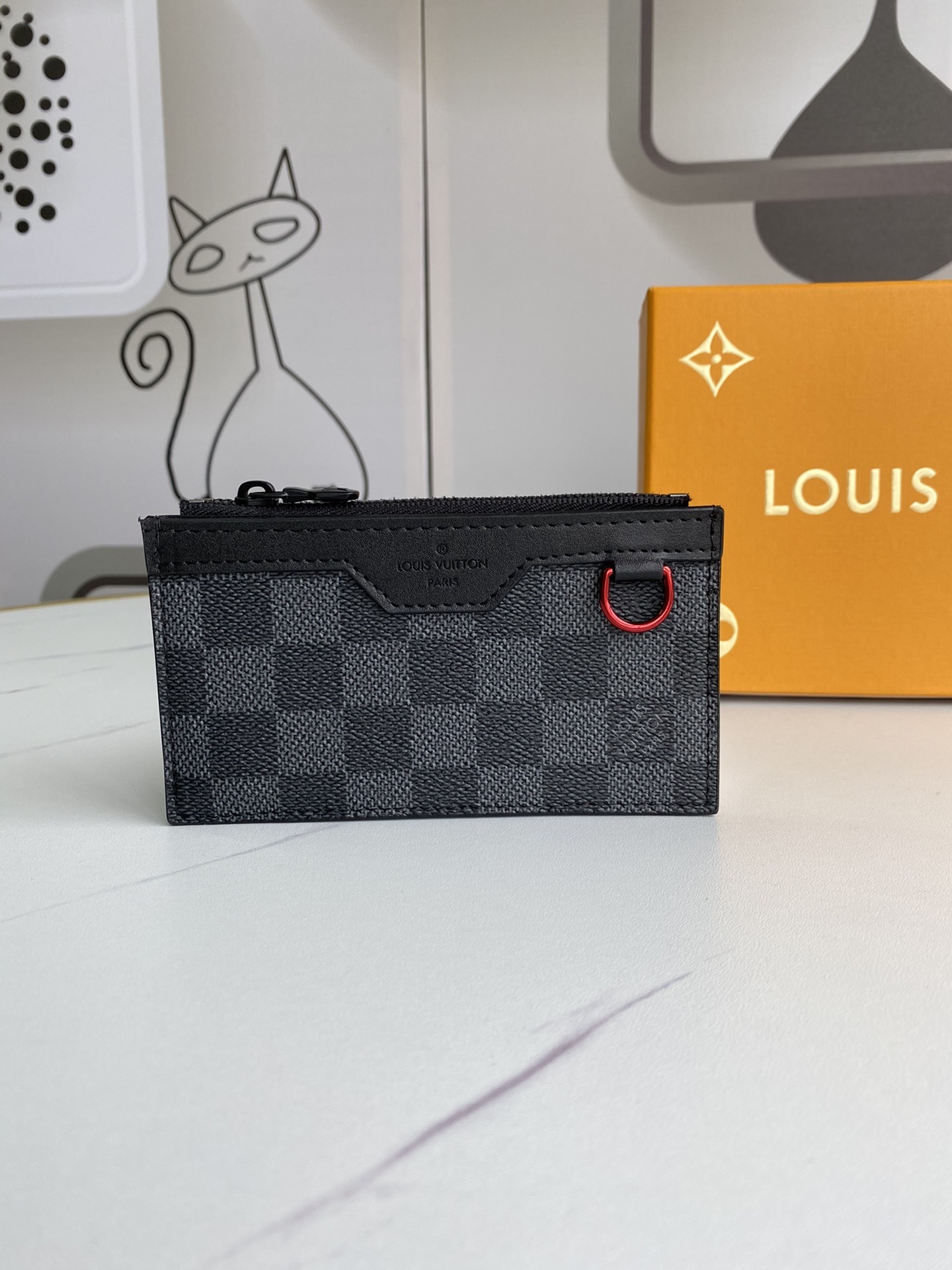 LV UTILITY COIN HOLDER N60354