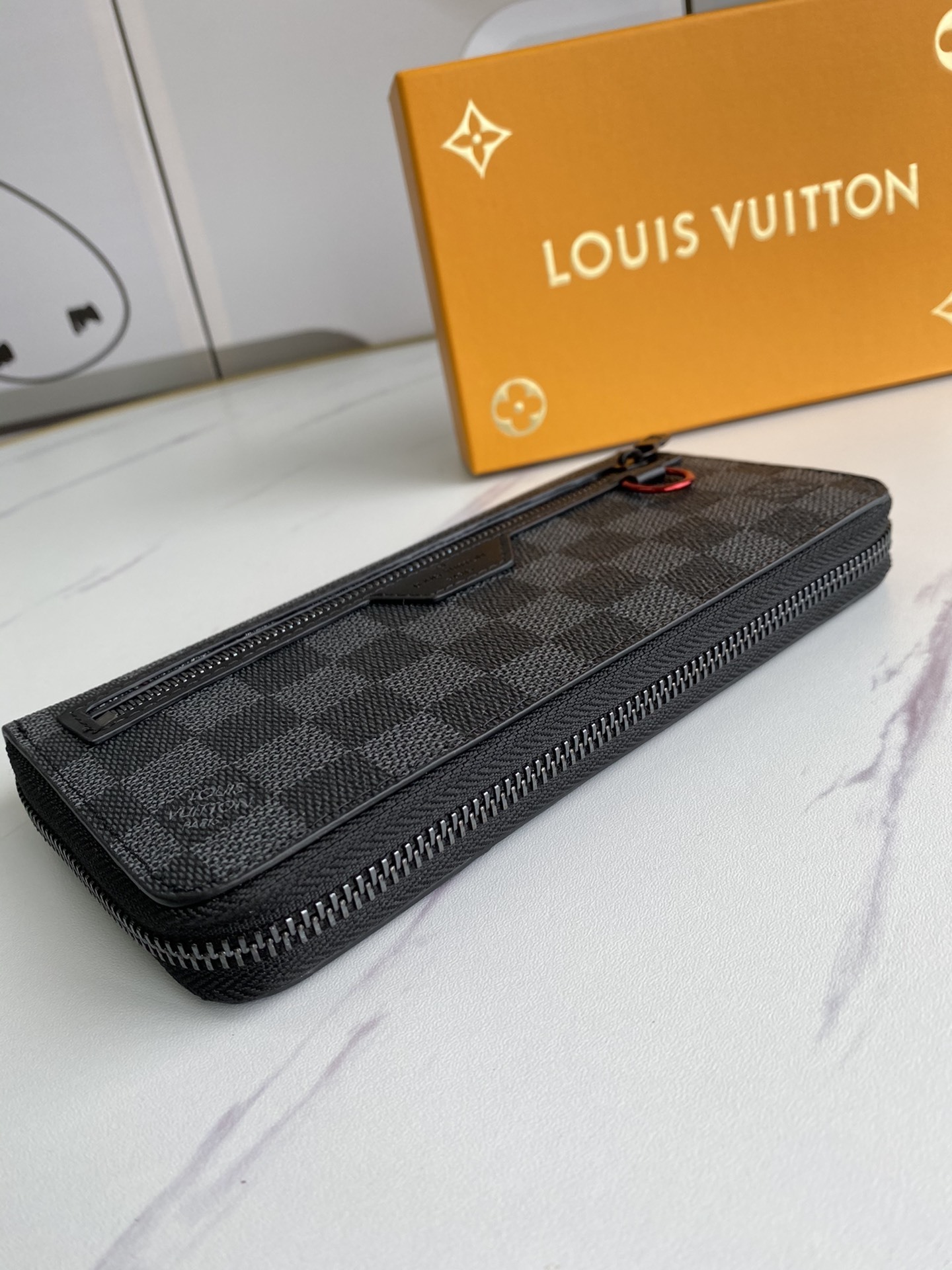LV UTILITY ZIPPY wallet N60355B 