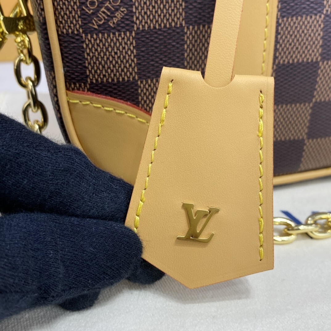 LV VALISETTE SOUPLE BB N50065