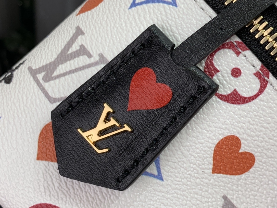 LV VANITY PM M45165BC