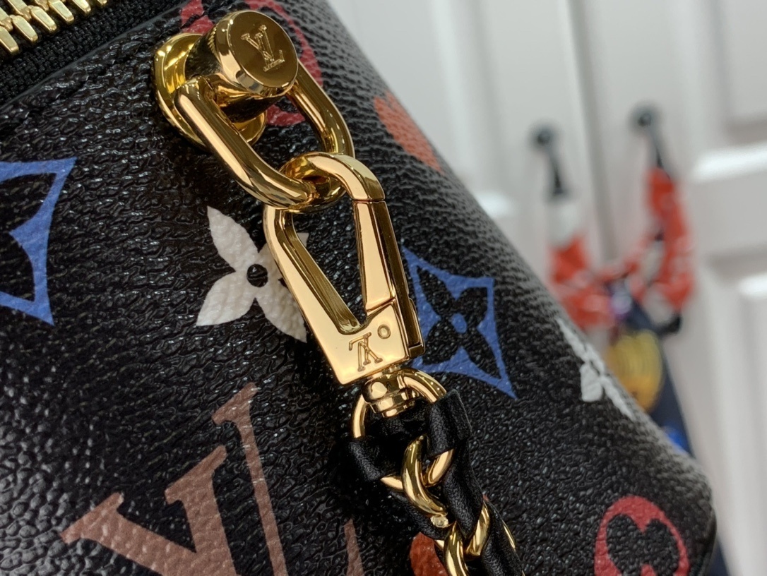 LV VANITY PM M45165BC