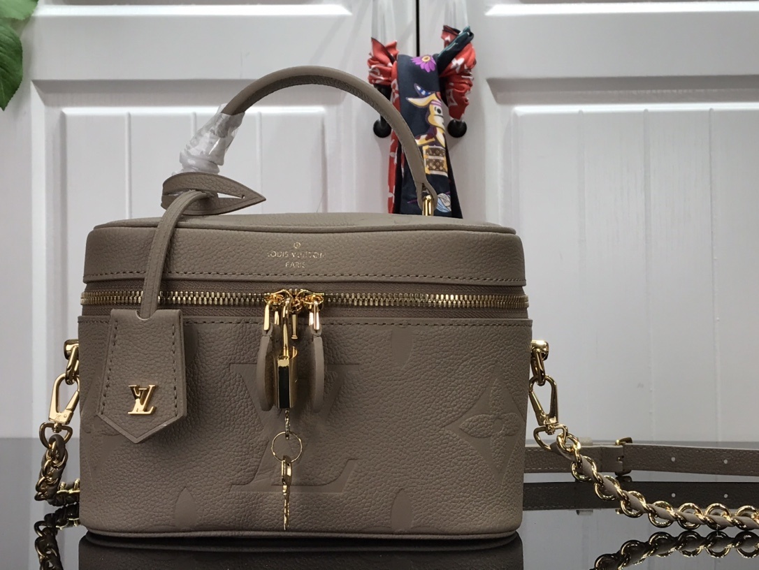 LV VANITY PM M45598