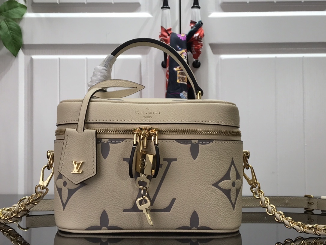 LV VANITY PM M45599
