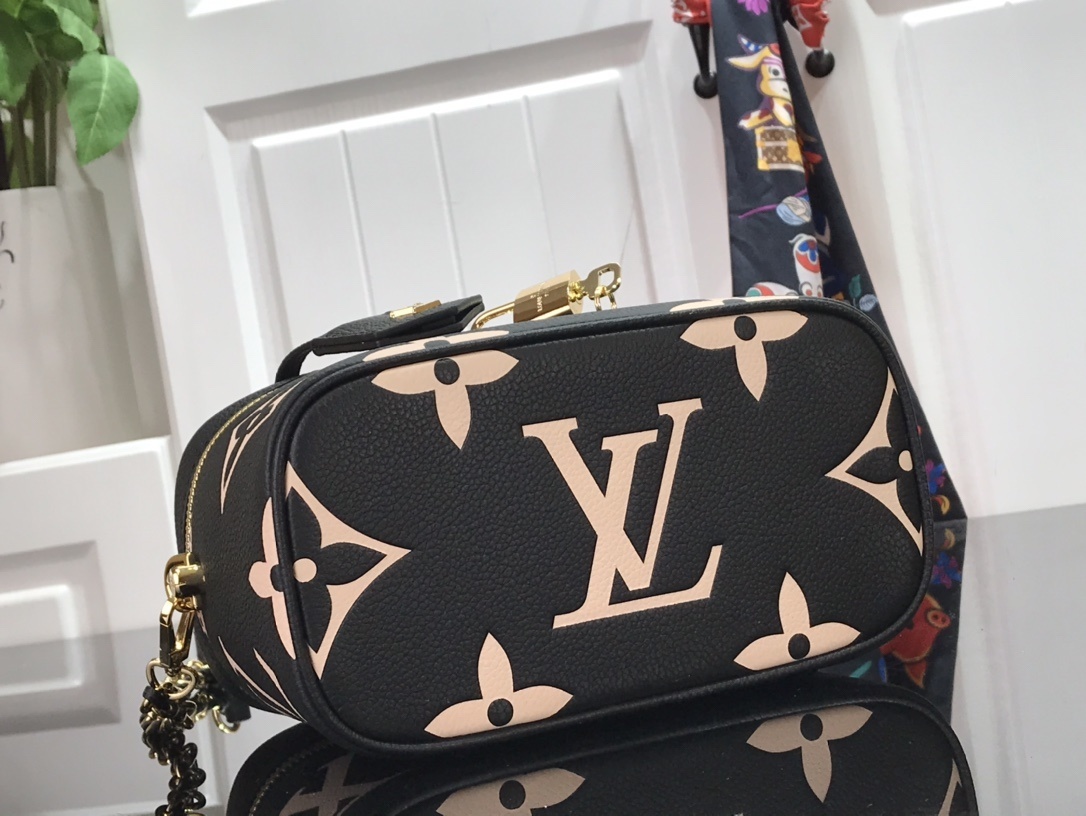 LV VANITY PM M45599