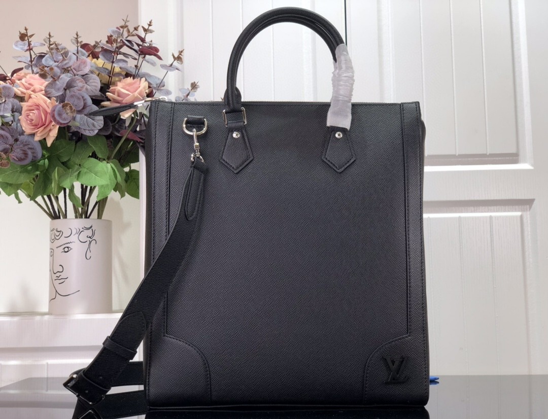 LV VERTICAL TOTE M30811