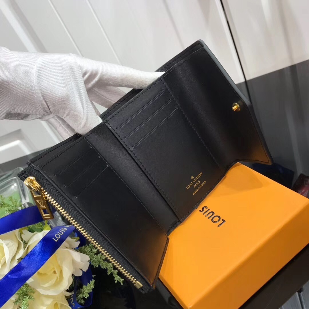 LV VERY COMPACT wallet M67496