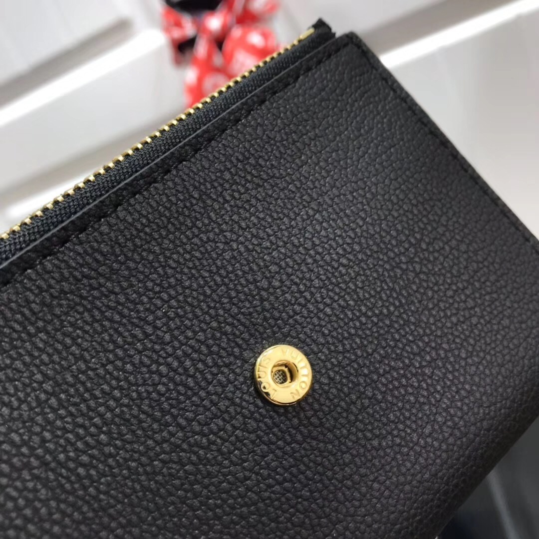 LV VERY COMPACT wallet M67496