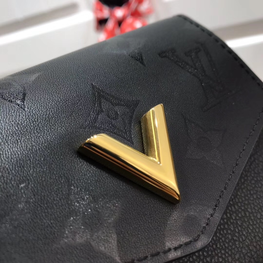 LV VERY COMPACT wallet M67496