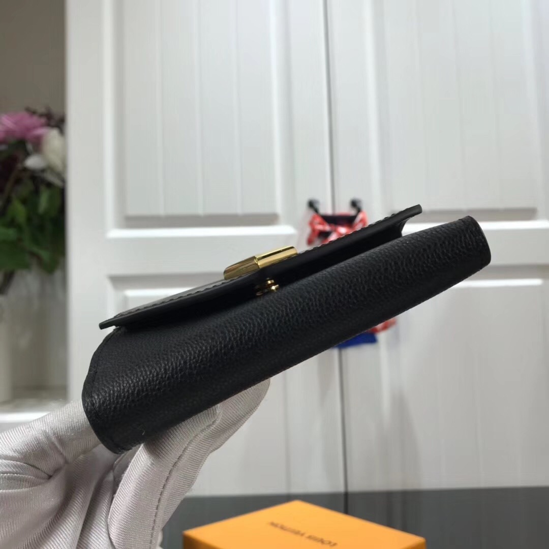 LV VERY COMPACT wallet M67496