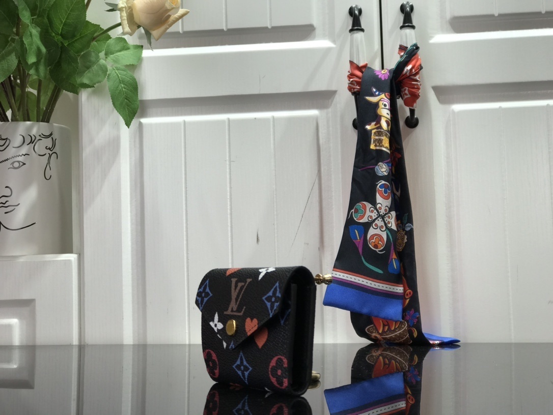 LV VICTORINE wallet M41938PK