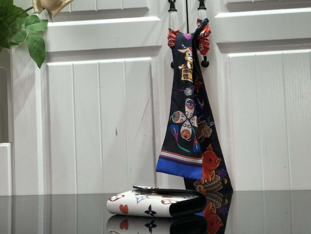 LV VICTORINE wallet M41938PK