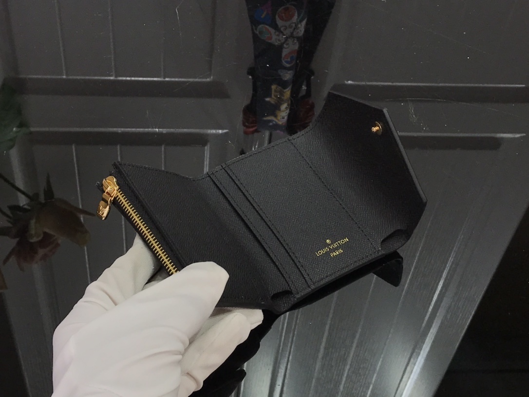 LV VICTORINE wallet M41938PK