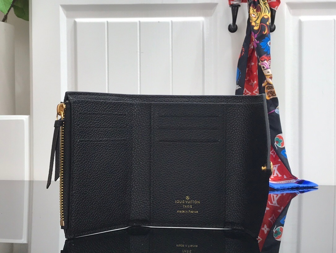 LV VICTORINE wallet M64060 