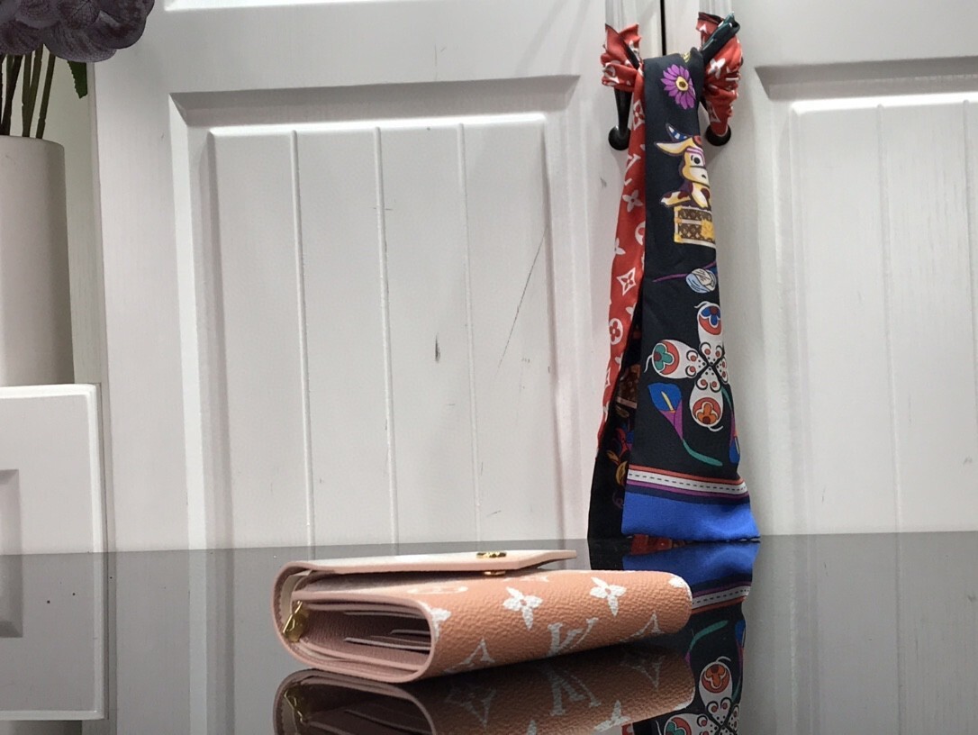 LV VICTORINE wallet M80386