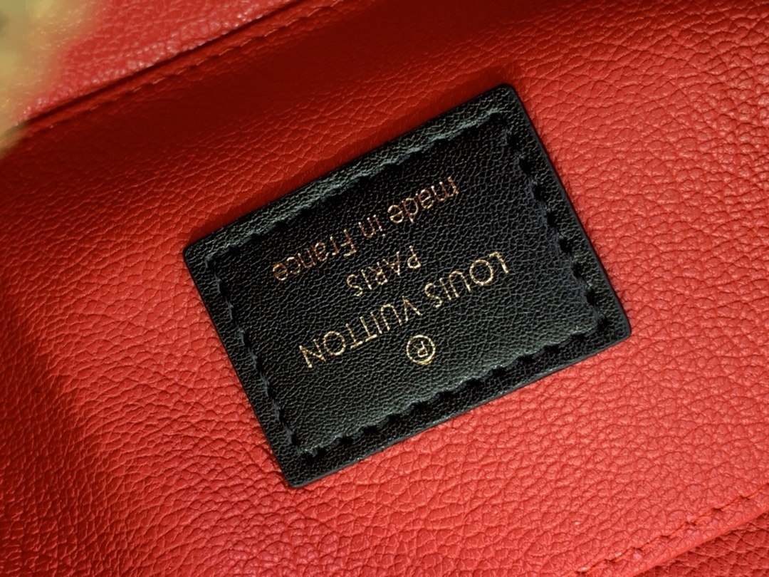 LV wallet m11249