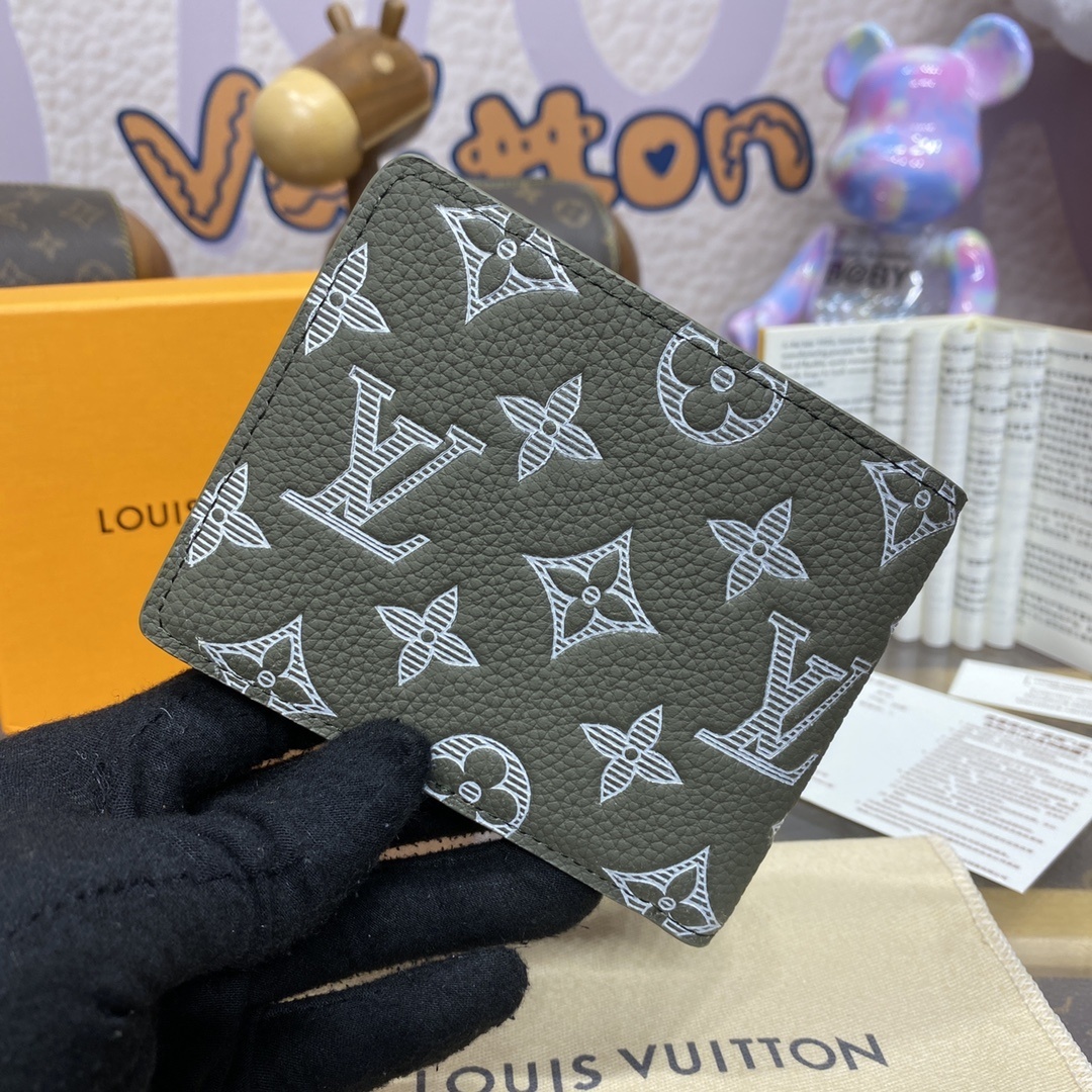 LV wallet M12500