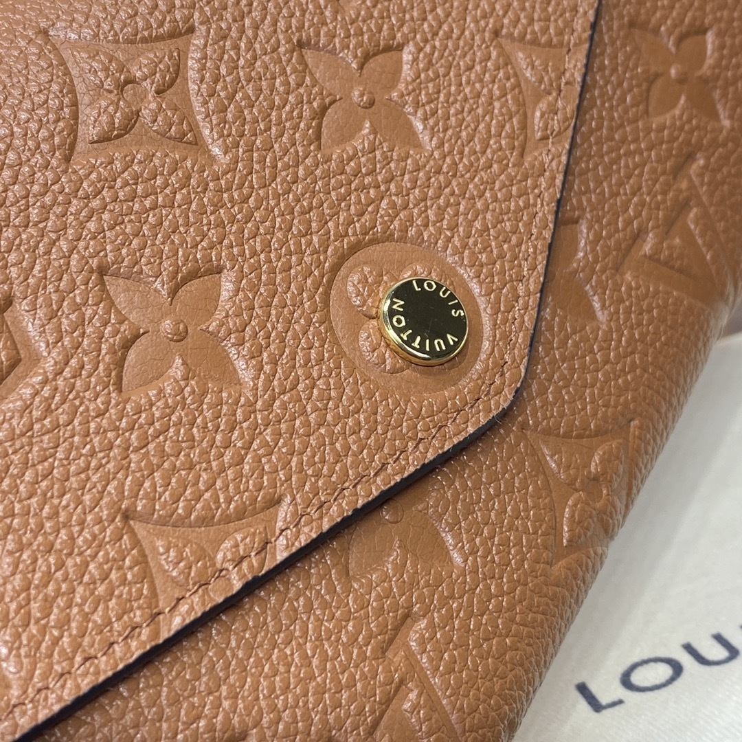 LV wallet M12757