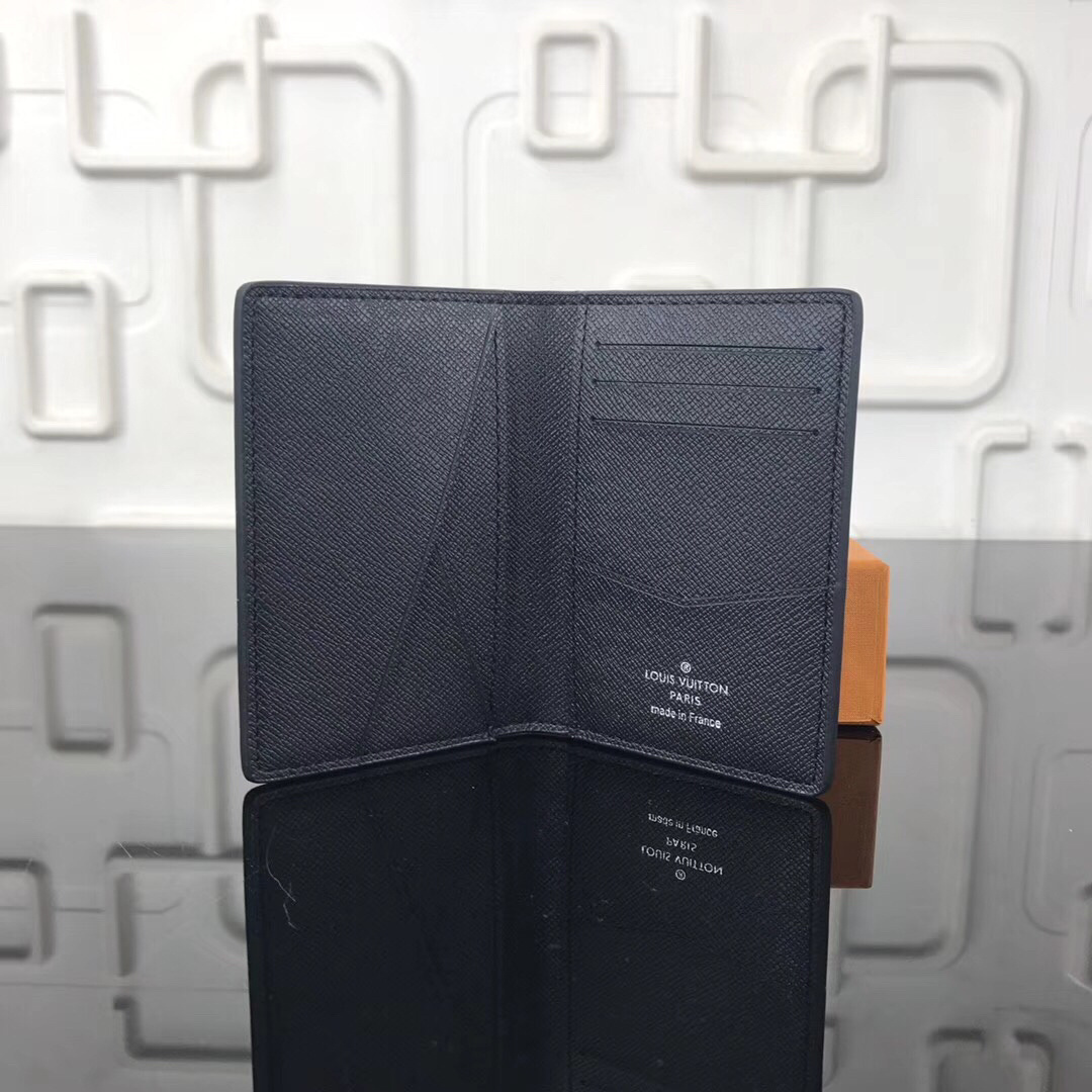 LV wallet M30550 