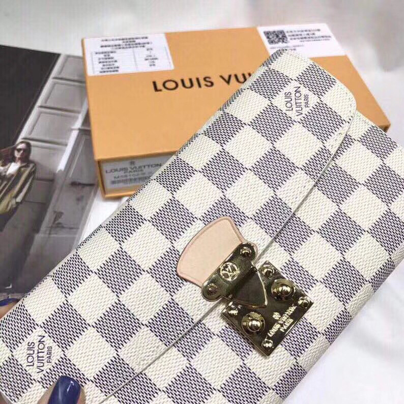 LV wallet M58102