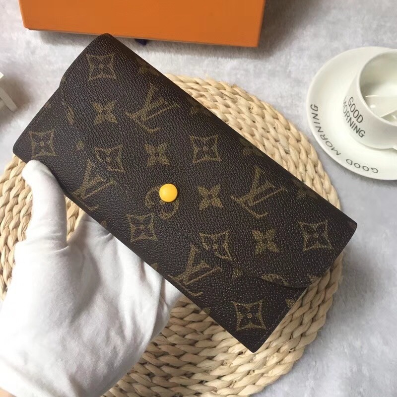 LV wallet M60136YD