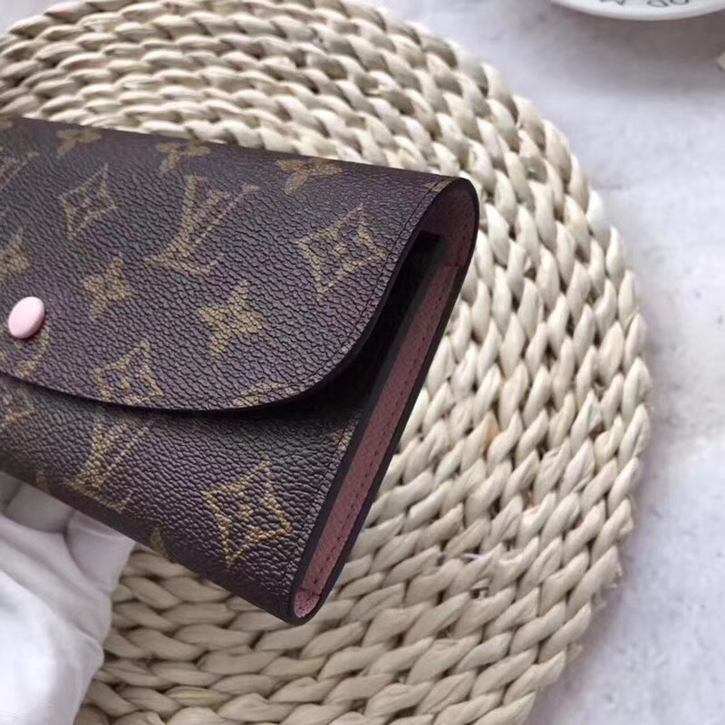 LV wallet M60136YD