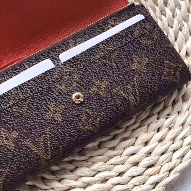 LV wallet M60136YD