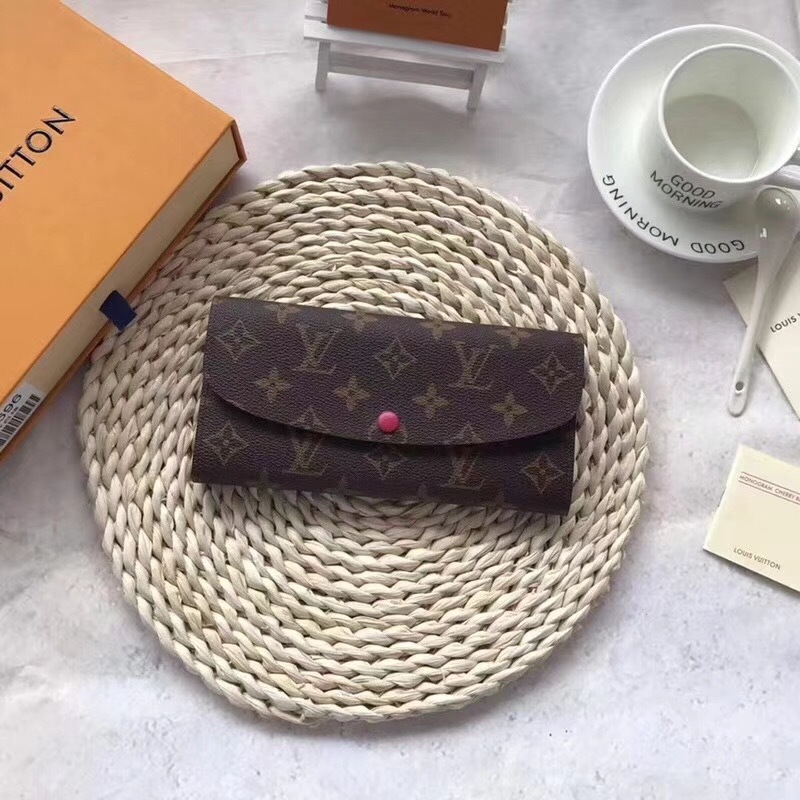 LV wallet M60136YD