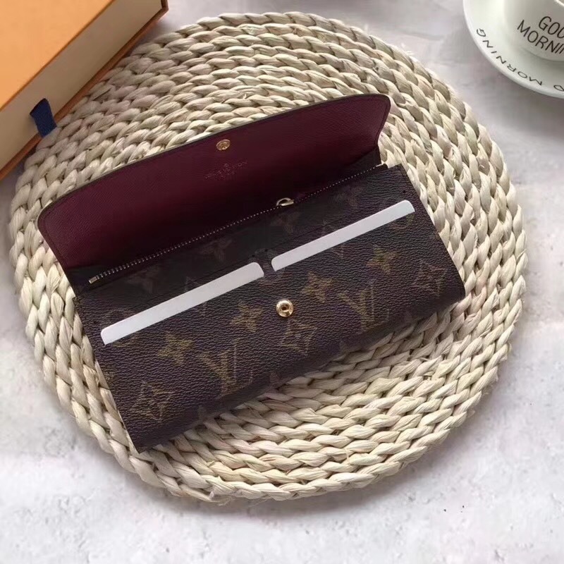 LV wallet M60136YD