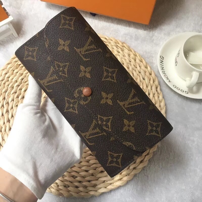 LV wallet M60136YD
