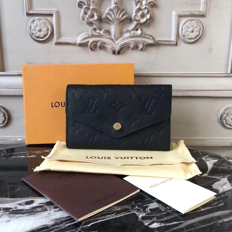 LV wallet M60568 