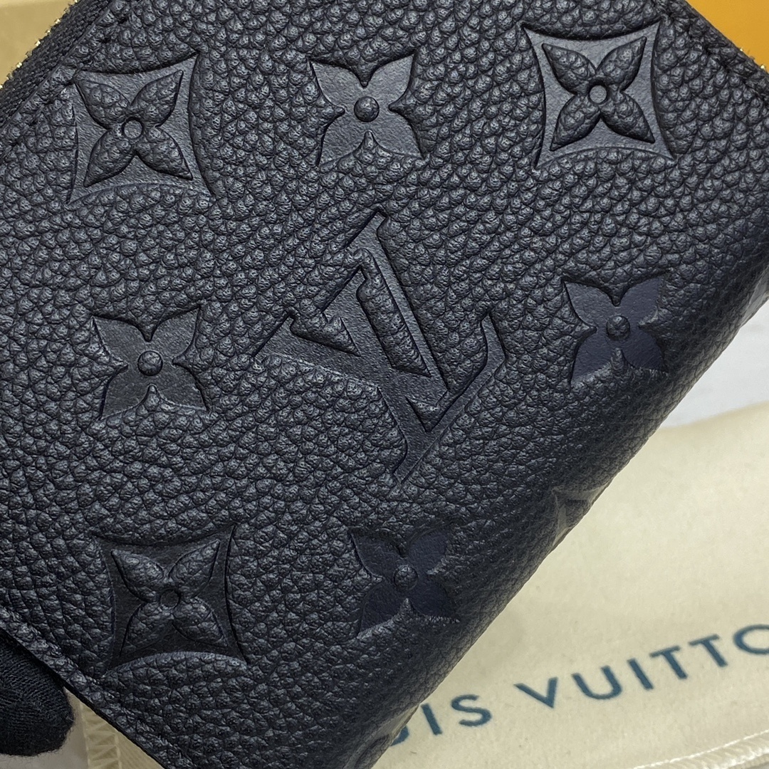 LV wallet M60574A