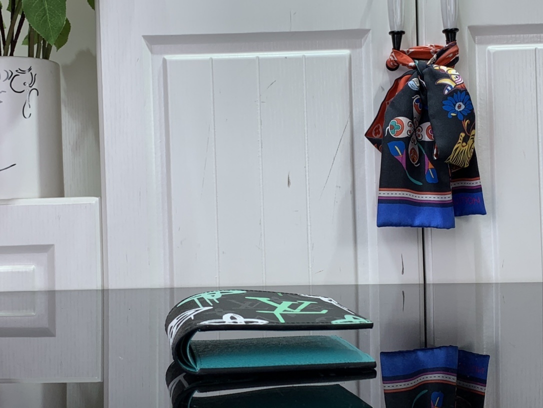 LV wallet M60895 M81830 M81847 C