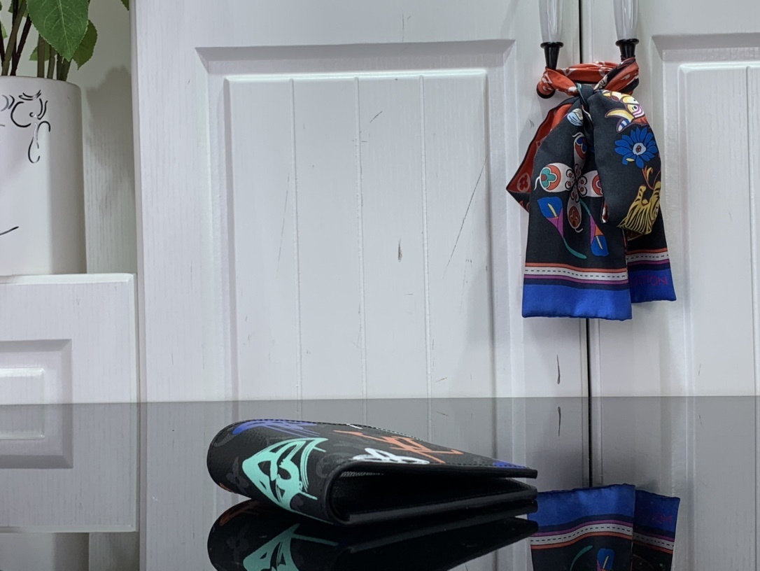 LV wallet M60895 M81830 M81847 C