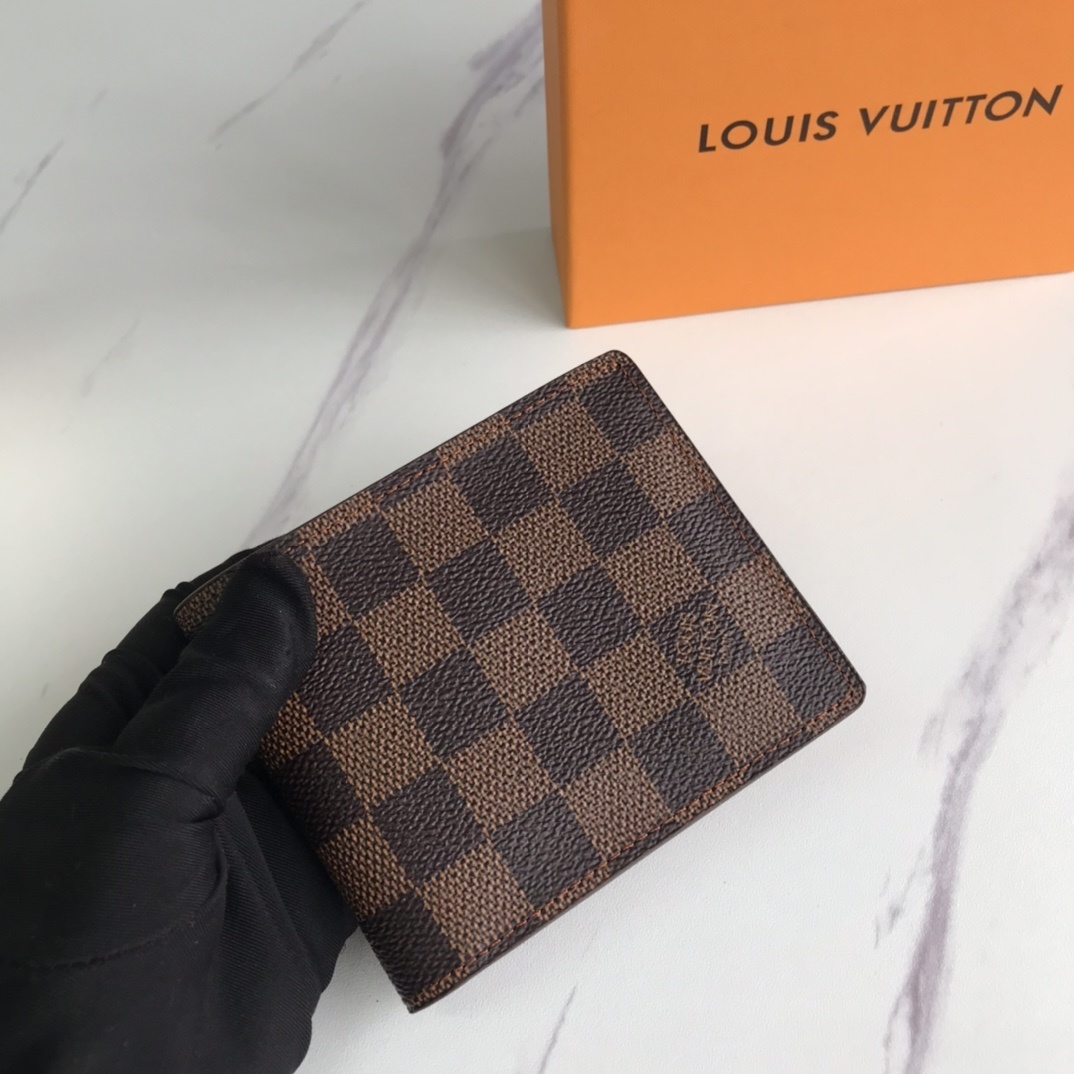 LV wallet M60930