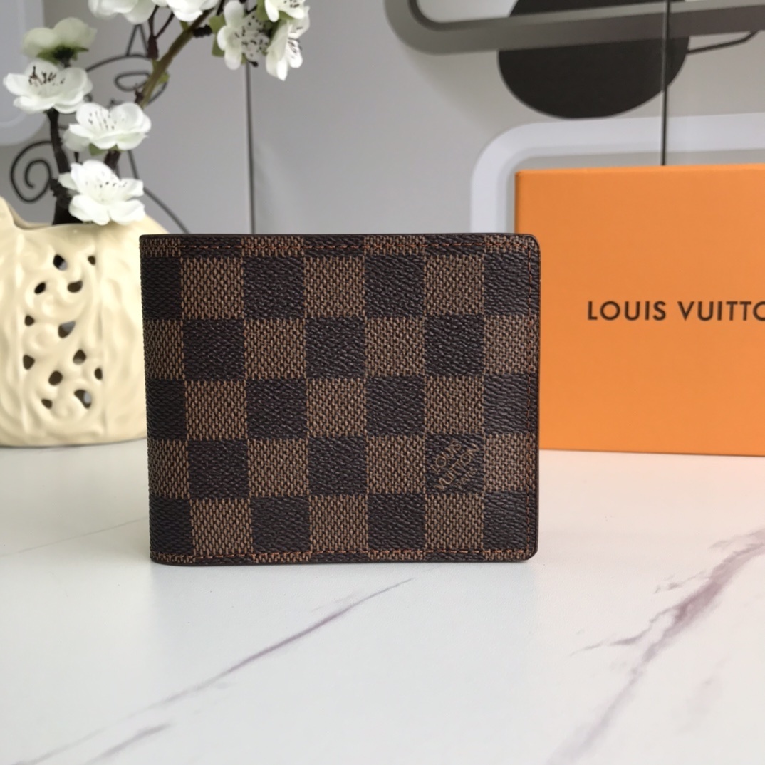 LV wallet M60930