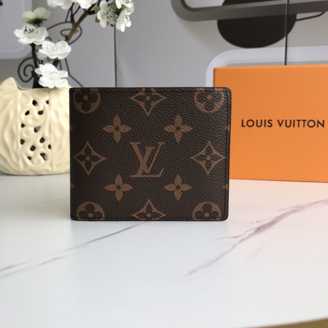 LV wallet M60930