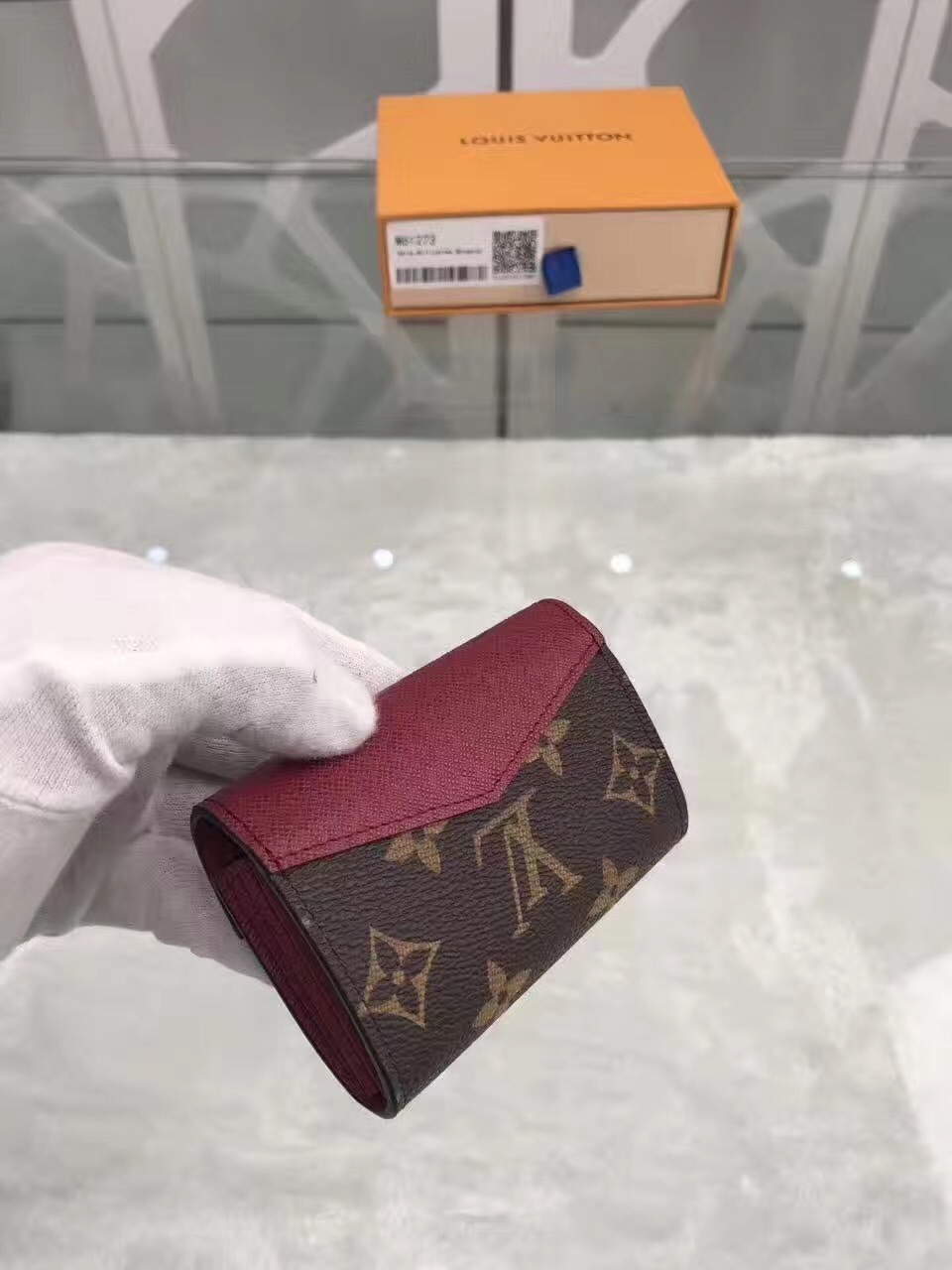 LV wallet M61273