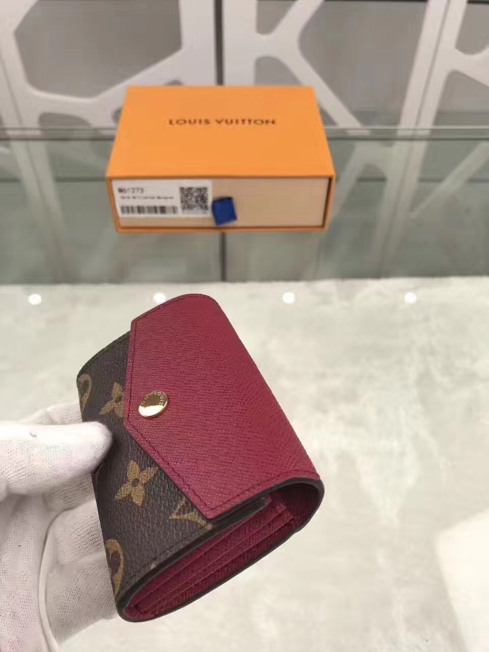 LV wallet M61273