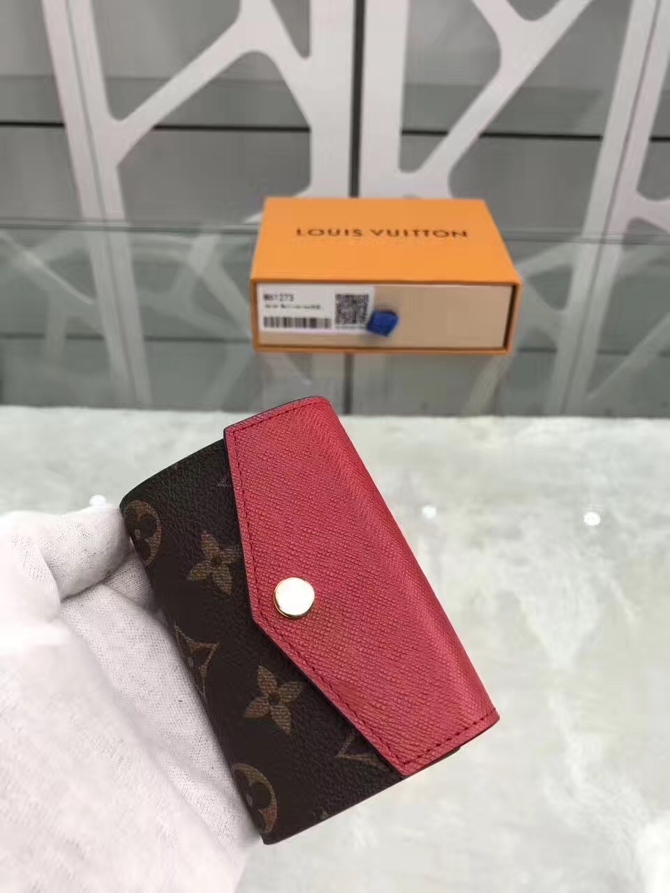 LV wallet M61273