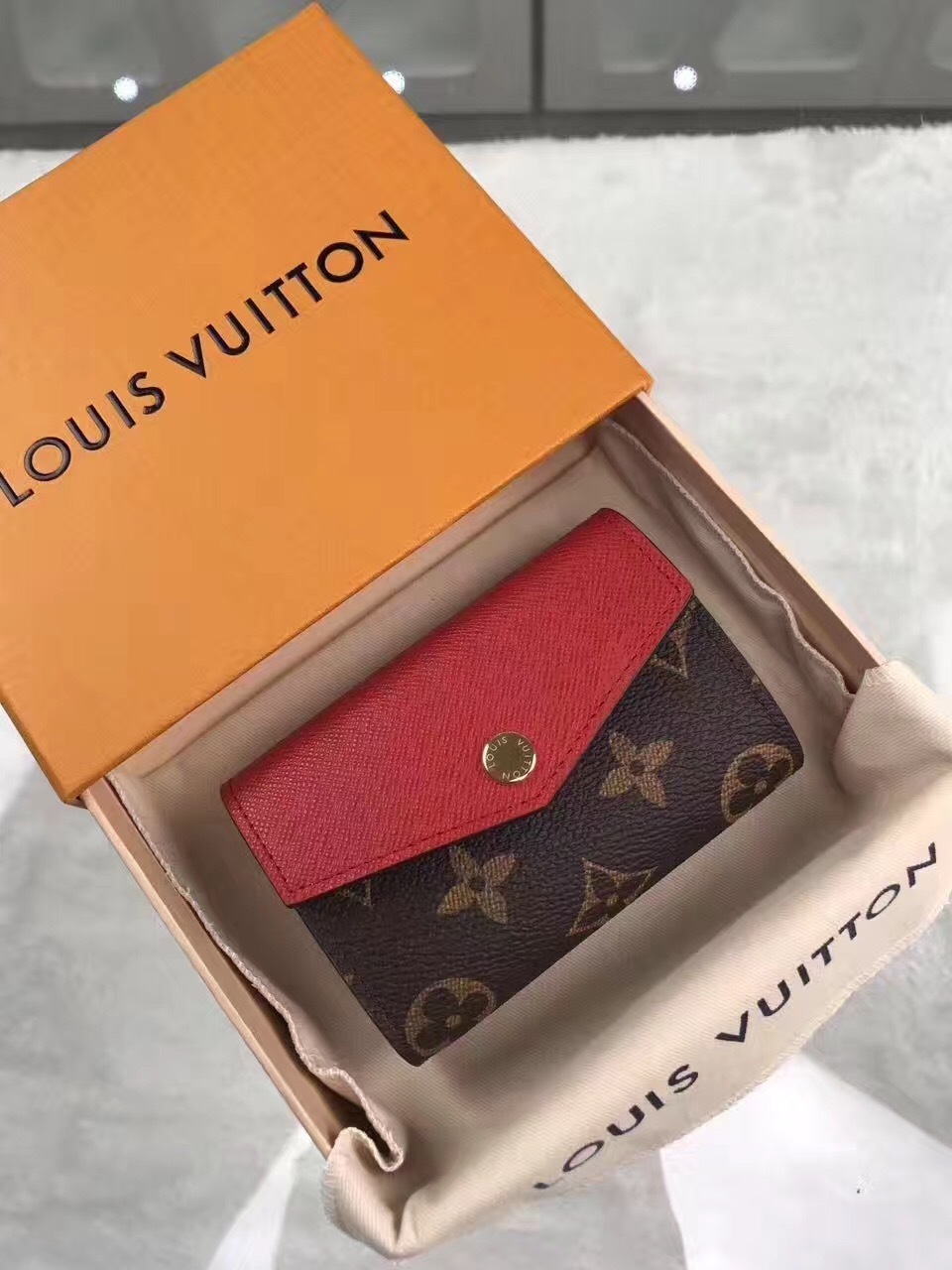 LV wallet M61273