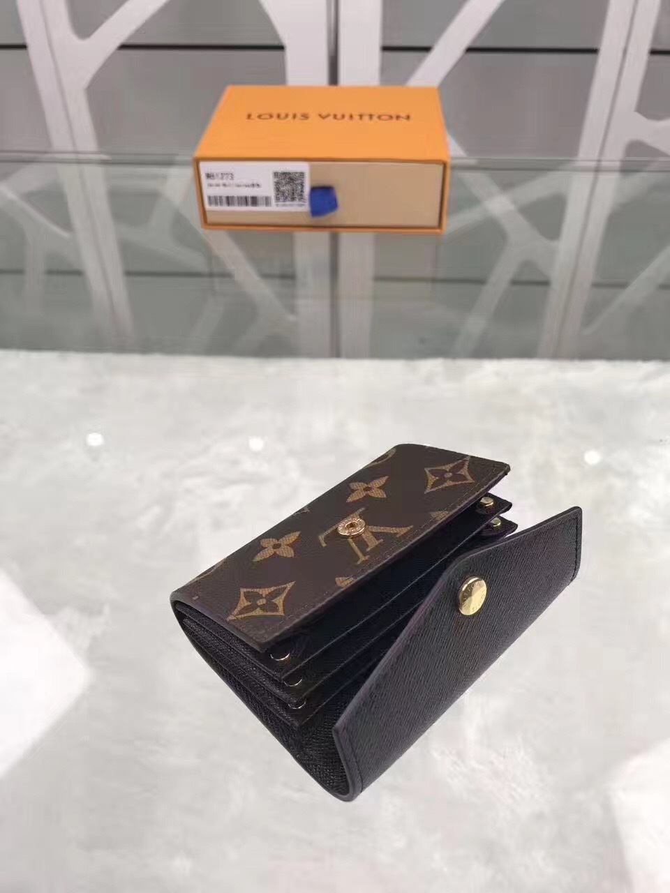 LV wallet M61273