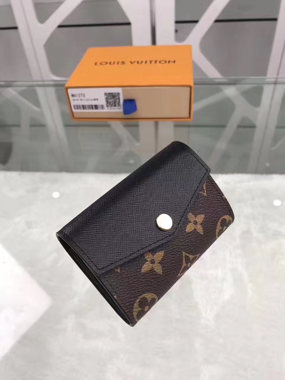 LV wallet M61273