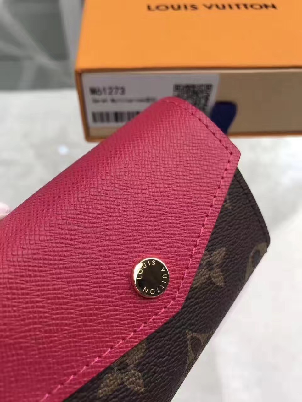 LV wallet M61273