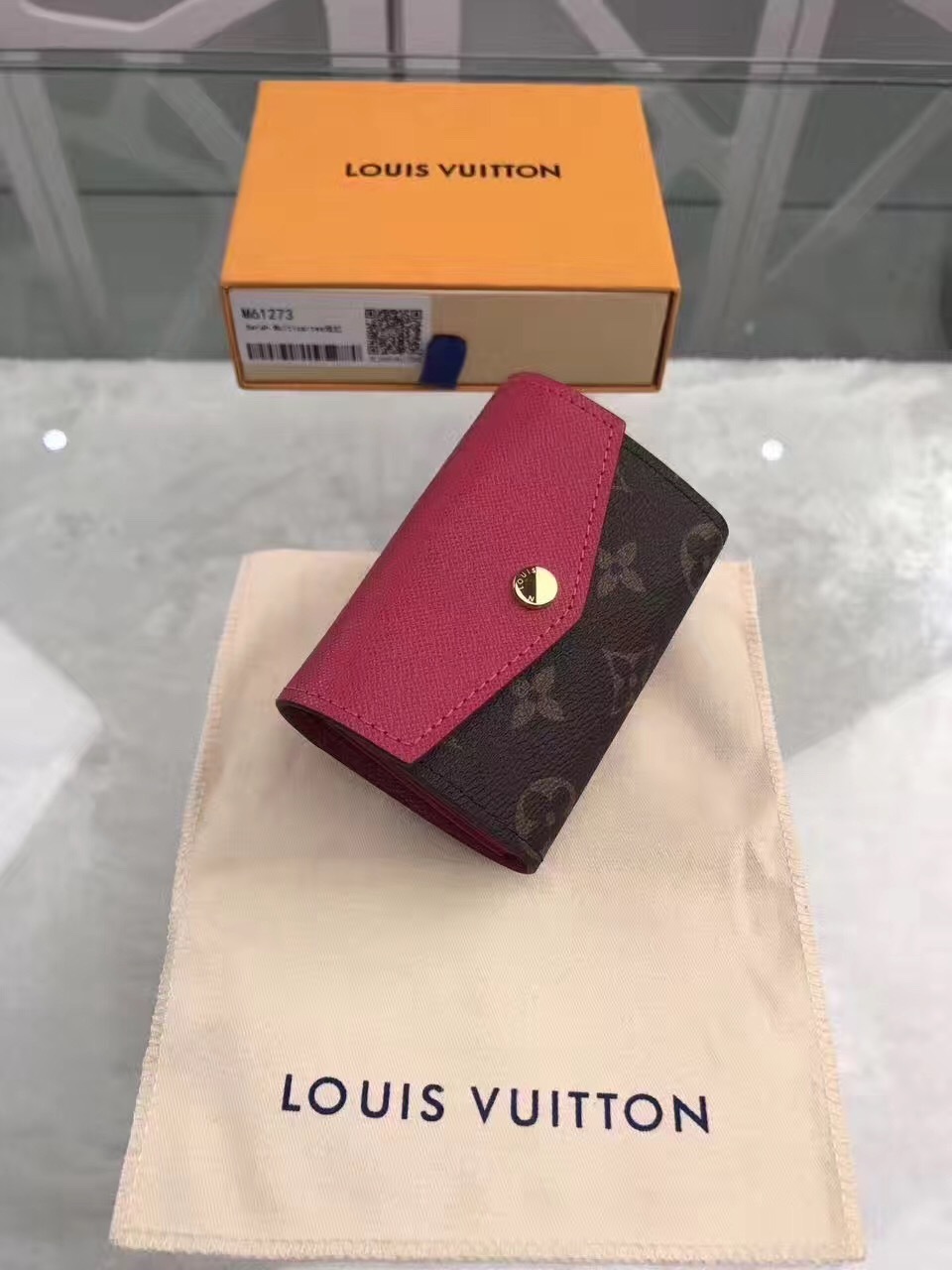 LV wallet M61273