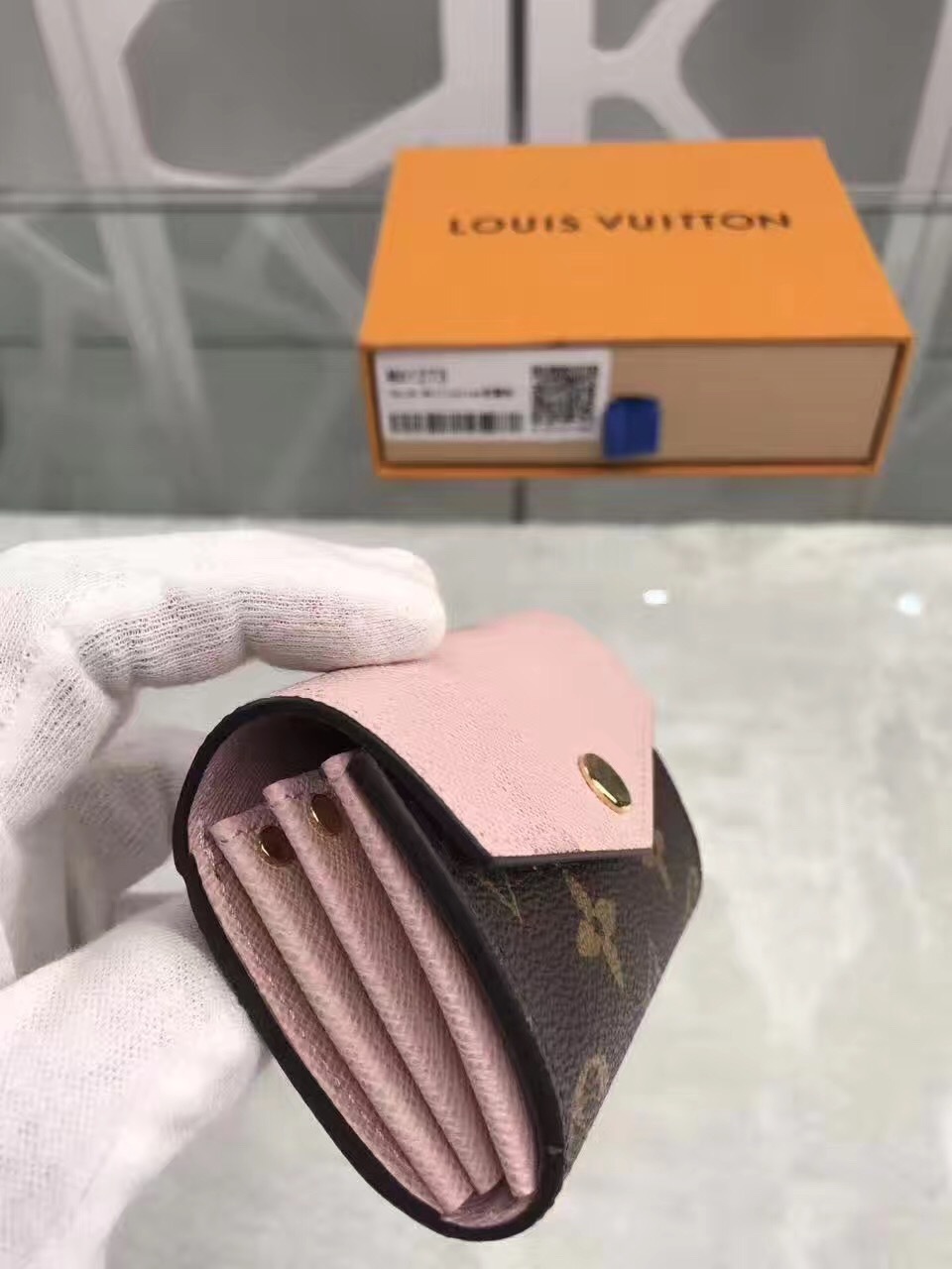 LV wallet M61273